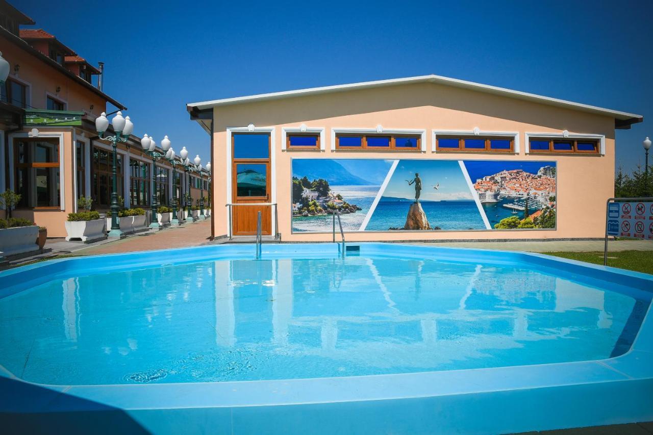 Hostel Green Donji Kraljevoc ภายนอก รูปภาพ
