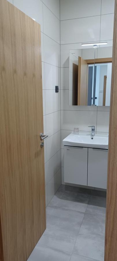 Hostel Green Donji Kraljevoc ภายนอก รูปภาพ