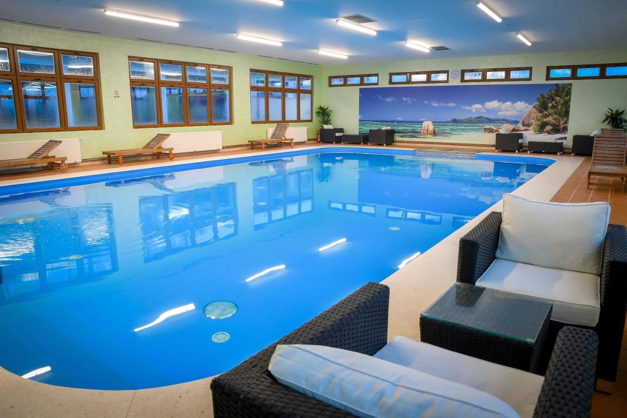Hostel Green Donji Kraljevoc ภายนอก รูปภาพ