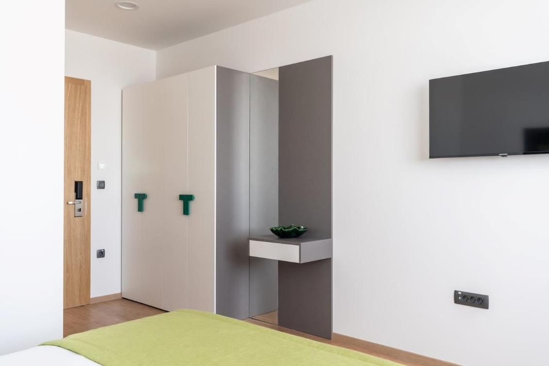 Hostel Green Donji Kraljevoc ภายนอก รูปภาพ