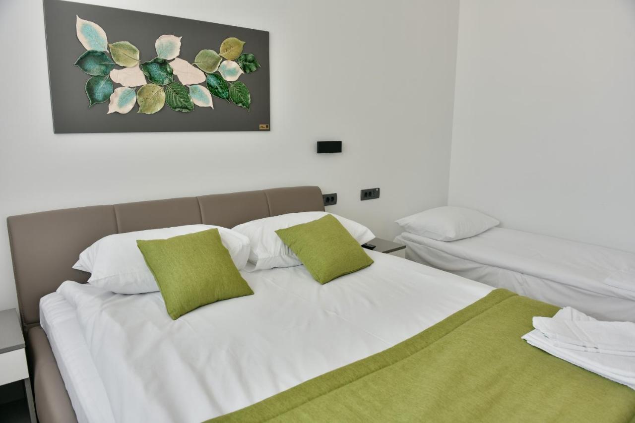 Hostel Green Donji Kraljevoc ภายนอก รูปภาพ